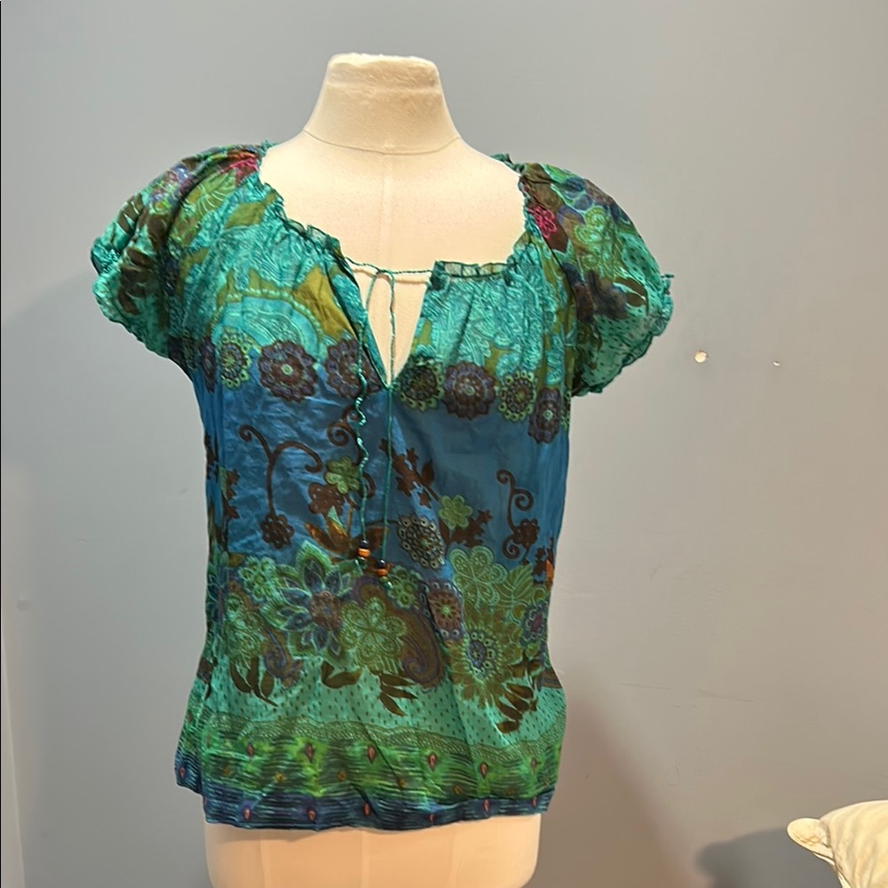 Green Spring/Summer Blouse with Tie Front